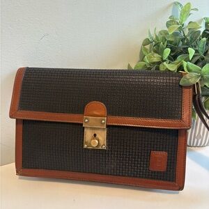 BALLY Vintage Clutch ( Rehab )